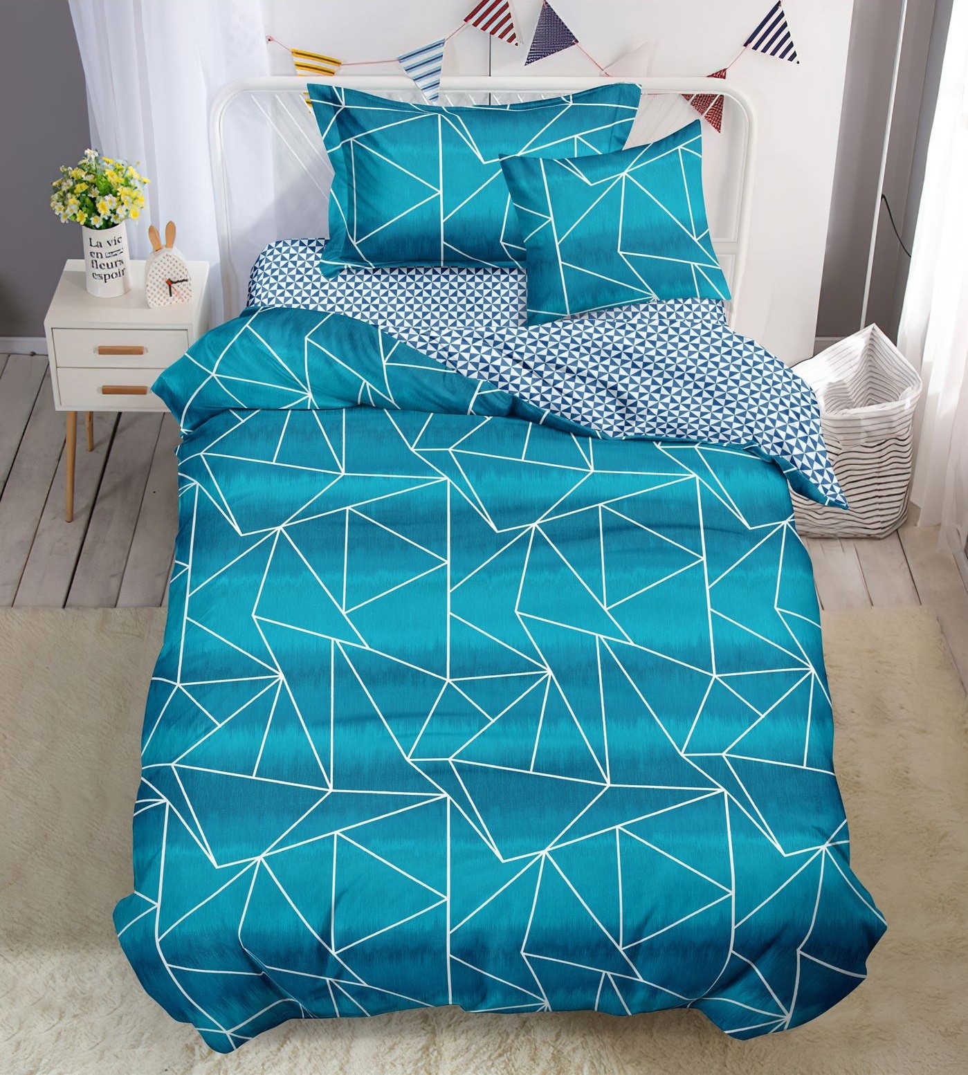 Lenjerie de pat fara elastic 4 piese Geometrie XF030